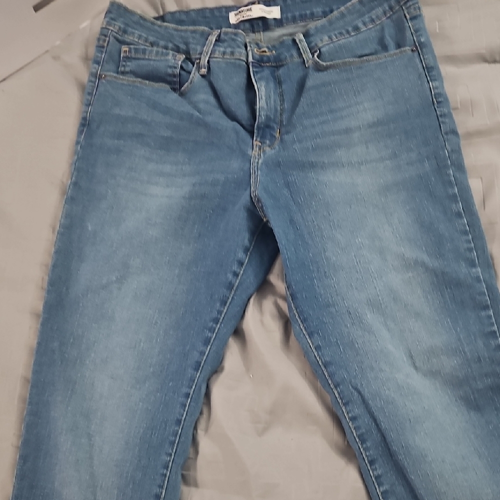 Levi's Women's Skinny Jeans in Blue